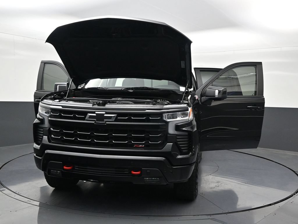 Used 2024 Chevrolet Silverado 1500 LT Trail Boss w/ LT Trail Boss Premium Package AWD/4WD image 36