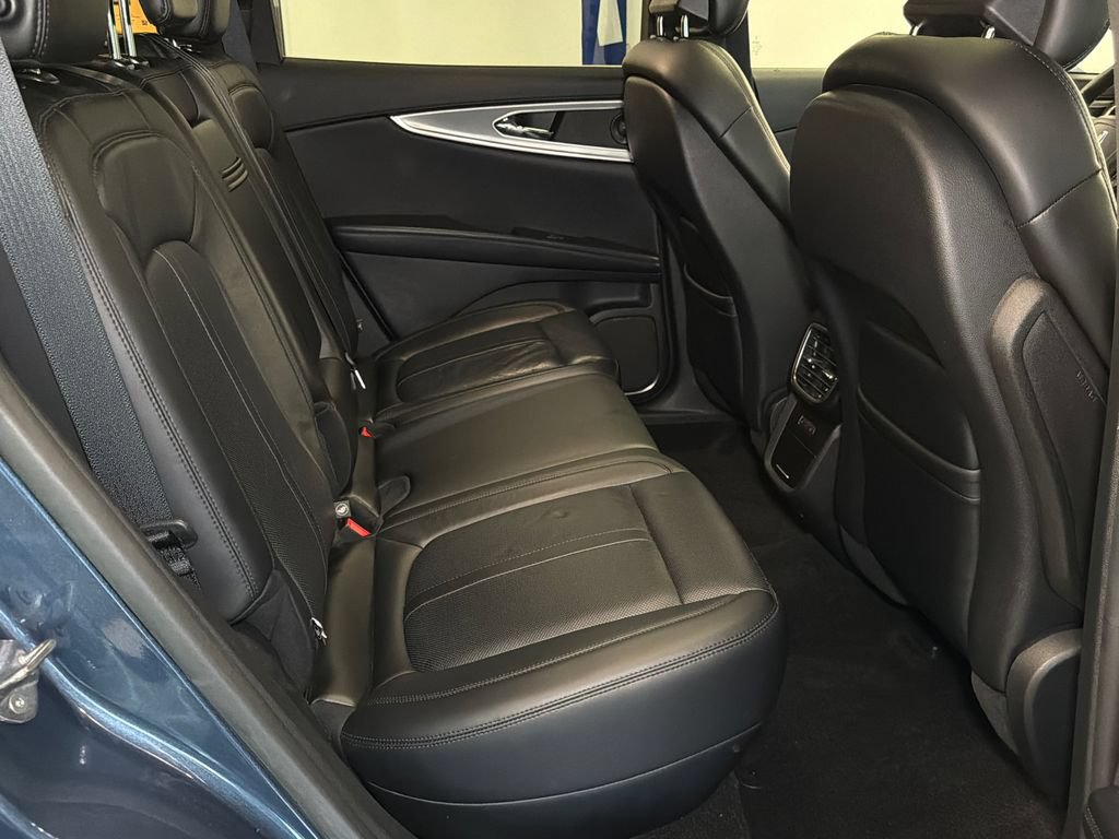 Used 2019 Lincoln Nautilus Reserve AWD/4WD image 10