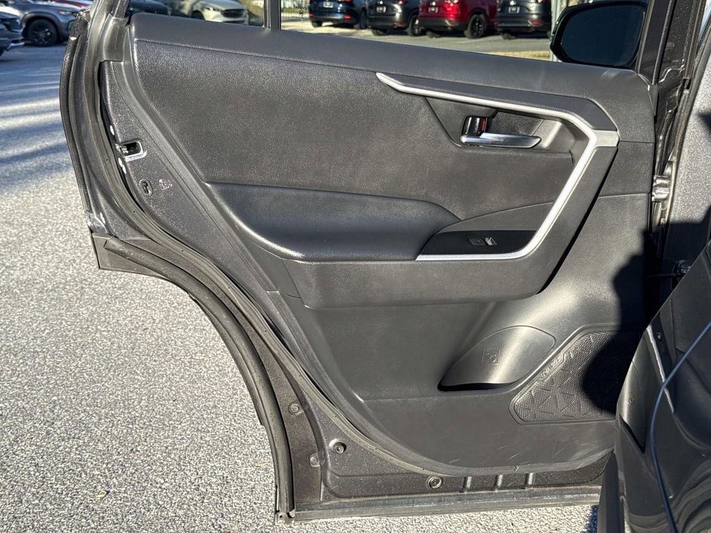 Used 2022 Toyota RAV4 XLE w/ Convenience Package image 13