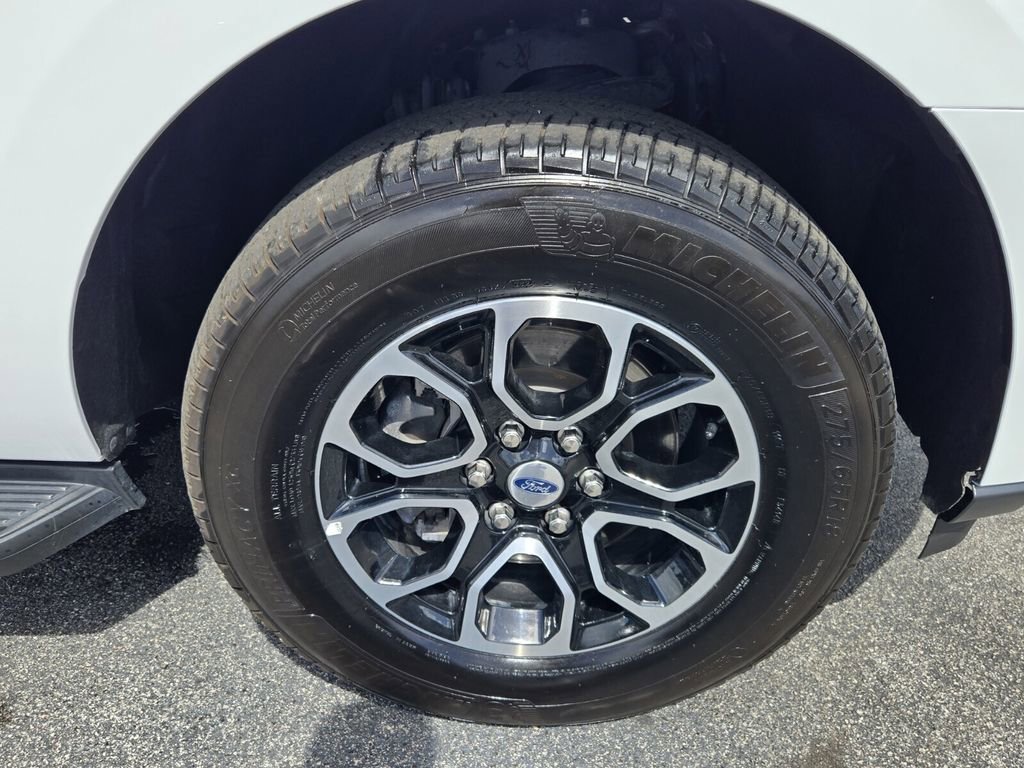 Used 2024 Ford Expedition Max XLT image 17