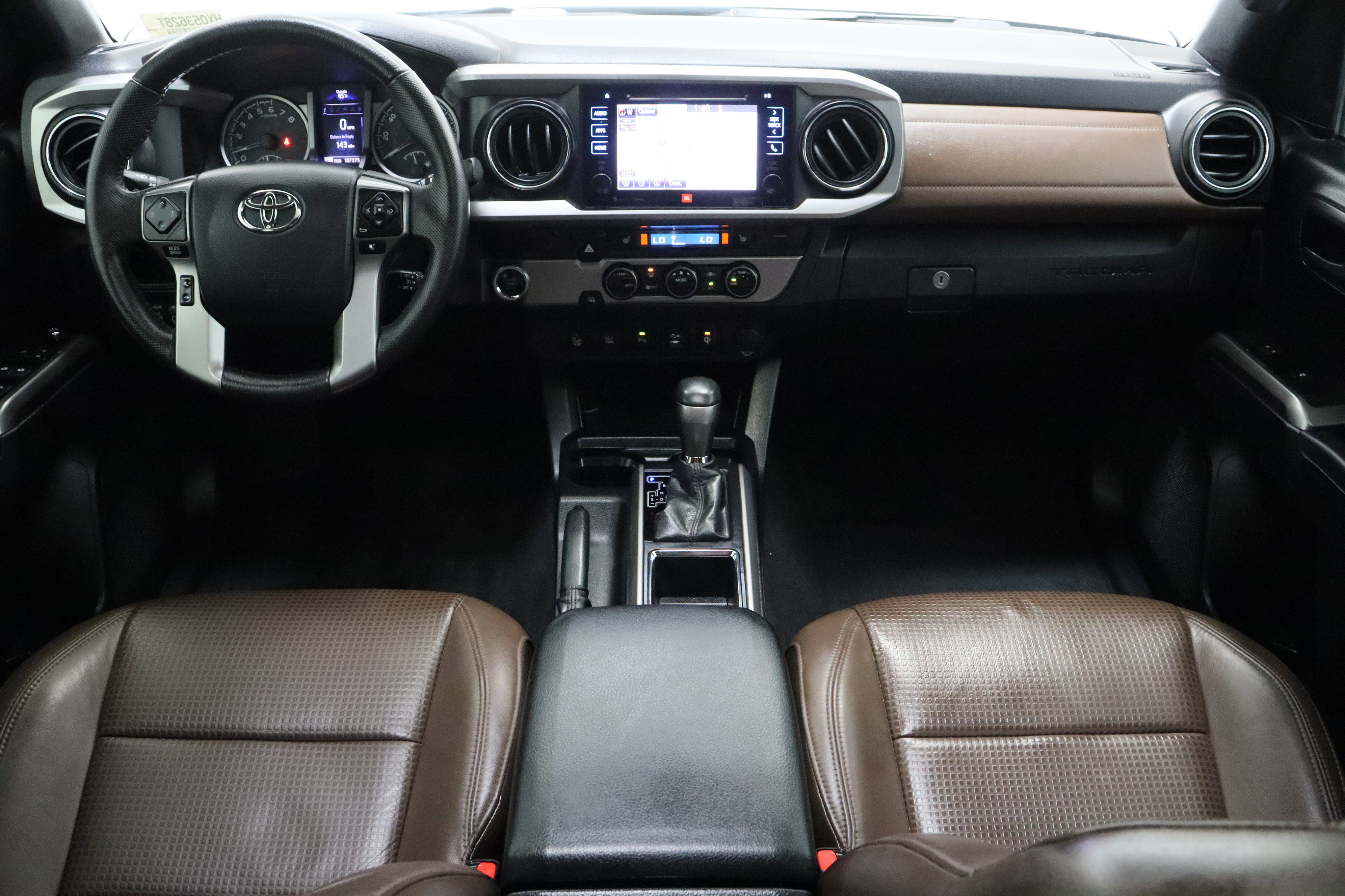 Used 2017 Toyota Tacoma Limited w/ Tow Package image 32