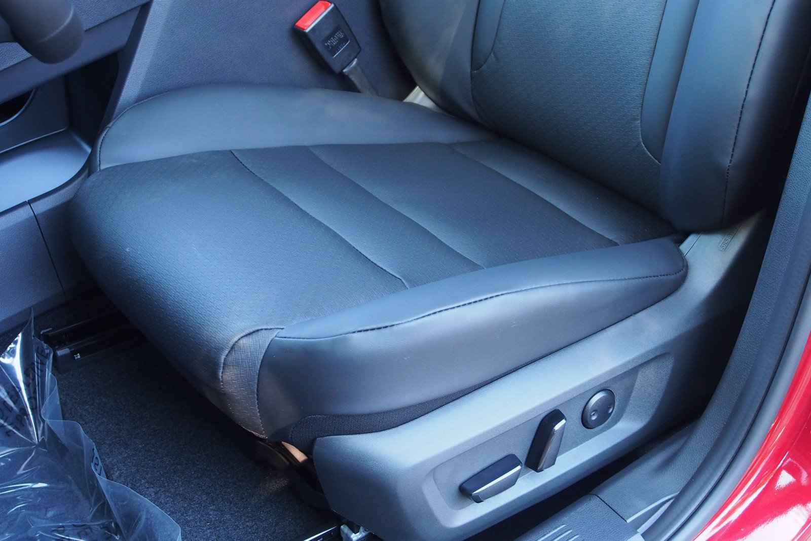 New 2026 Nissan Rogue Dark Armor FWD image 17