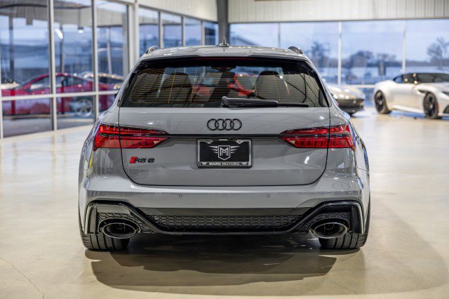 Used 2025 Audi RS 6 performance w/ Black Optic Package image 5
