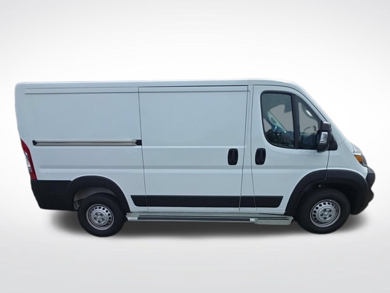 Used 2025 RAM ProMaster 2500 w/ U-Haul Equipment Group FWD image 9