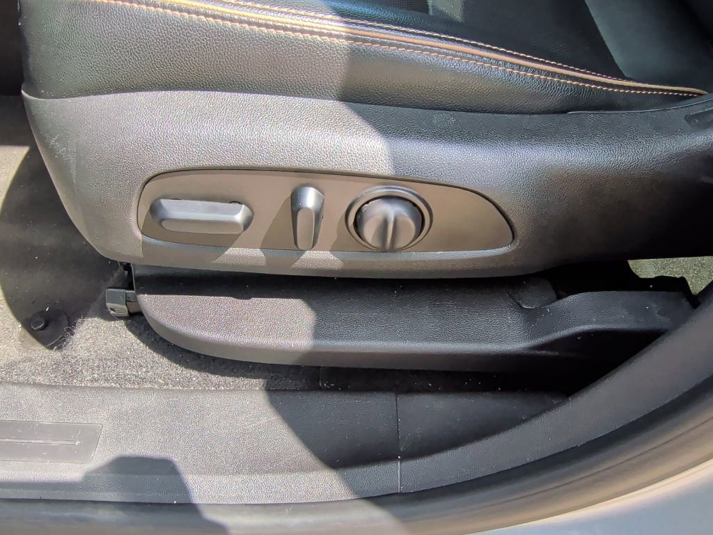 Used 2023 GMC Terrain AT4 image 13