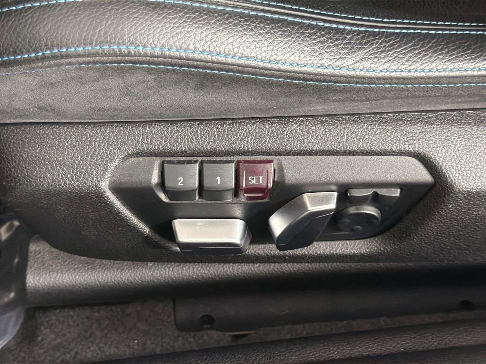 Used 2021 BMW M2 Competition w/ Executive Package image 23