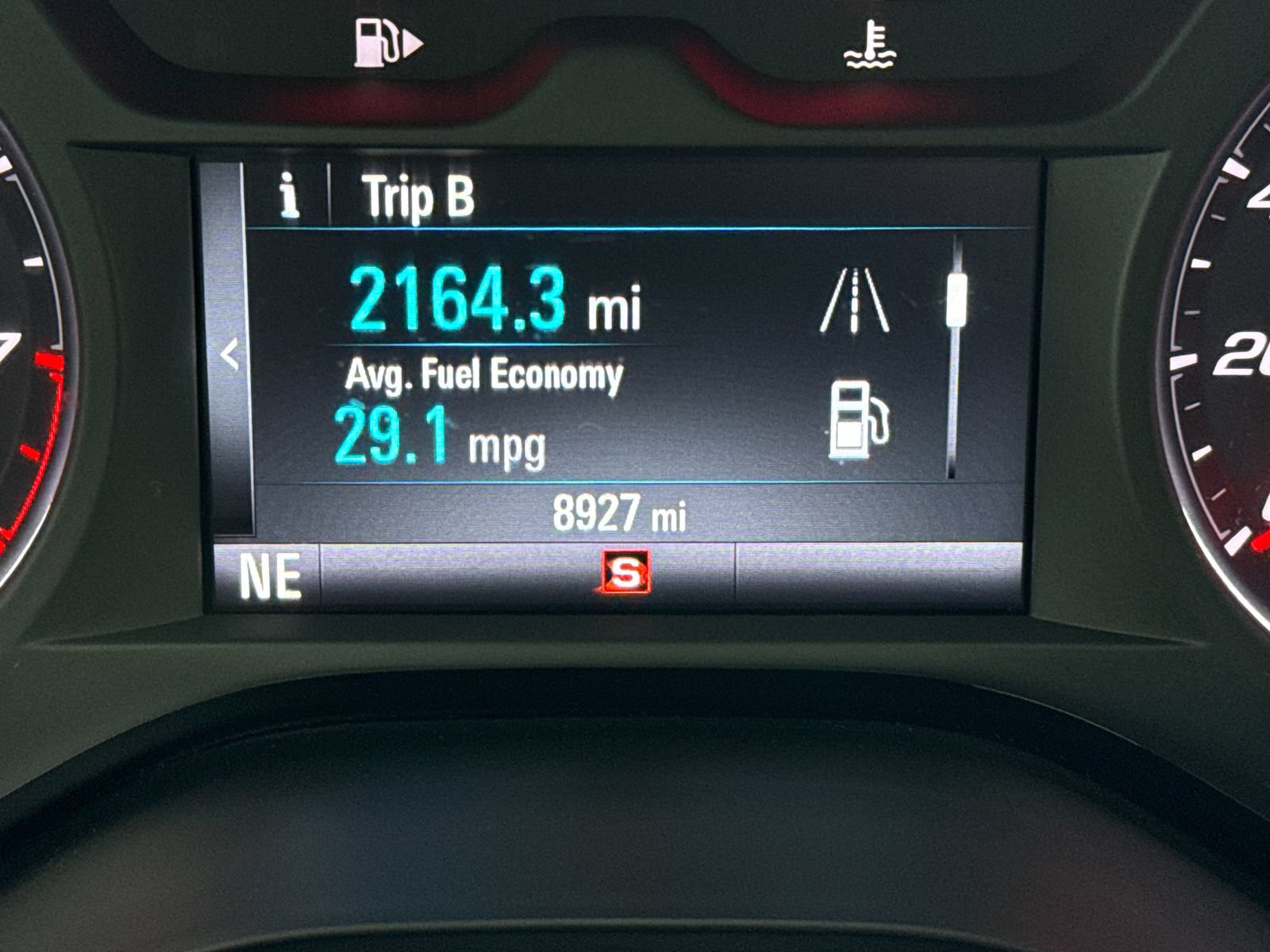 Used 2018 Chevrolet Camaro LS RWD image 23
