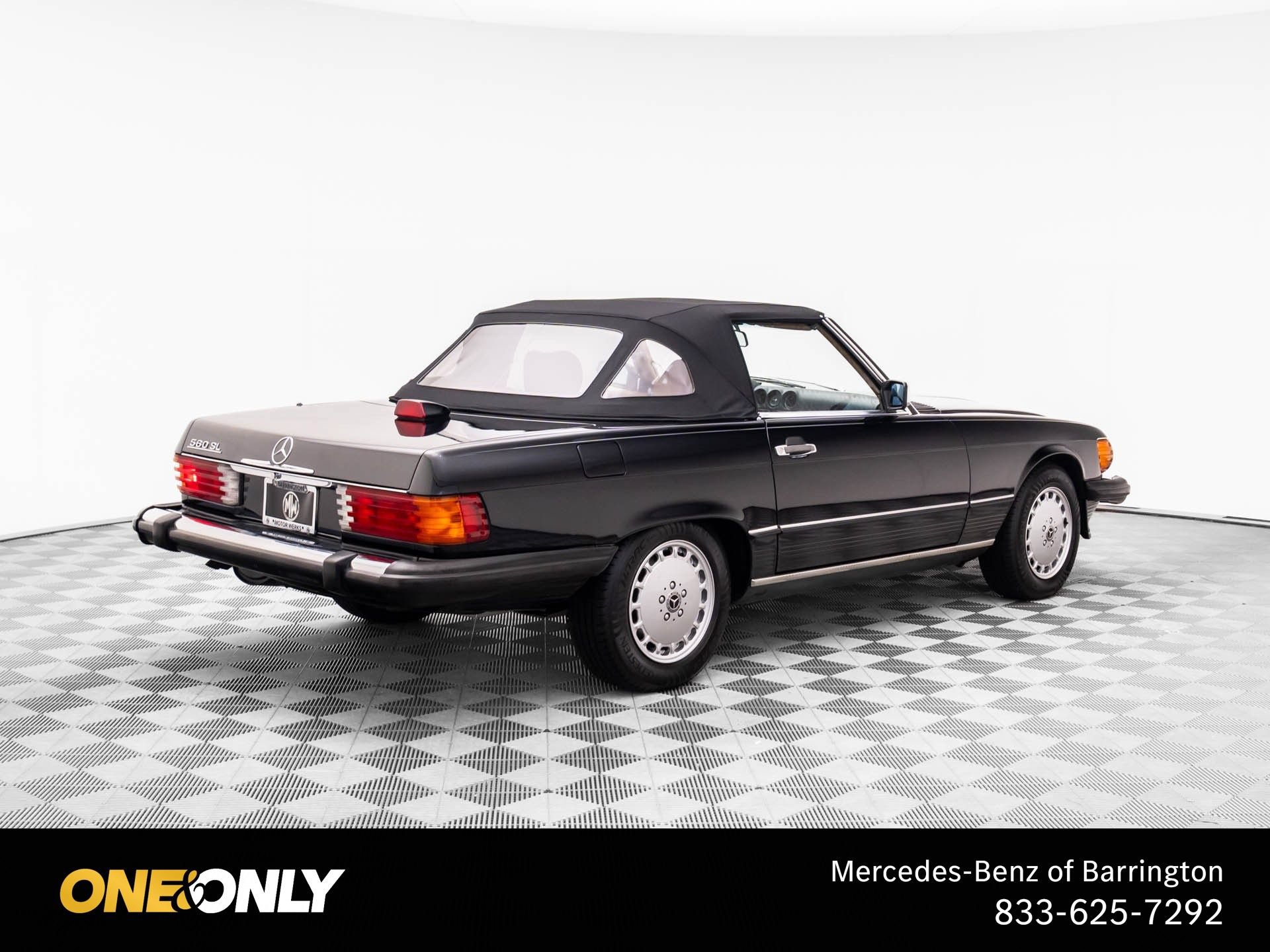 Used 1987 Mercedes-Benz 560 SL image 5