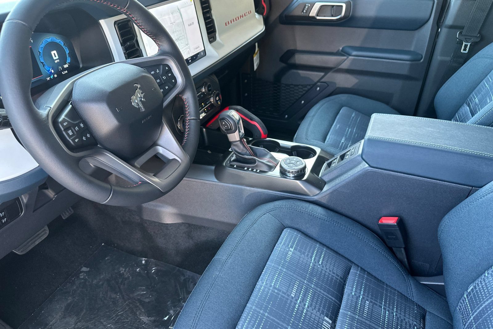 New 2026 Ford Bronco Heritage Edition AWD/4WD image 10