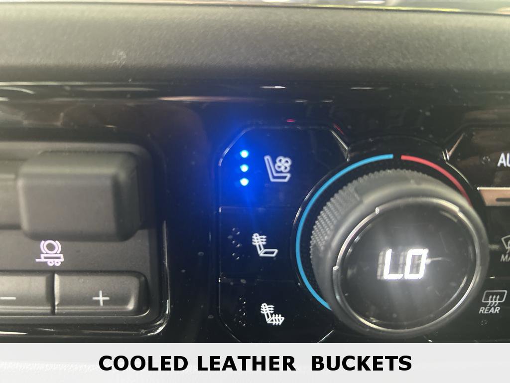 Used 2023 Chevrolet Silverado 1500 High Country w/ Technology Package image 26