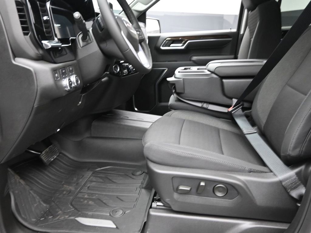 New 2026 GMC Sierra 1500 SLE w/ Preferred Package image 15