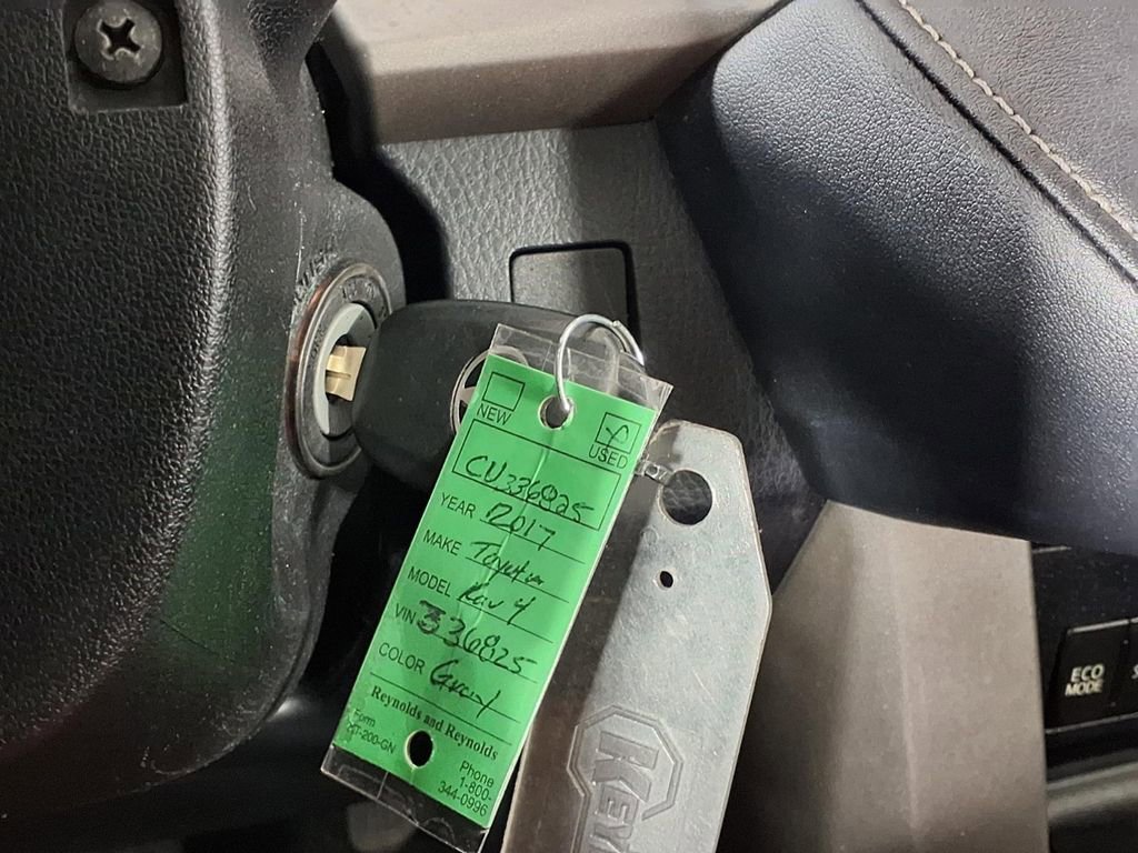 Used 2017 Toyota RAV4 XLE image 18