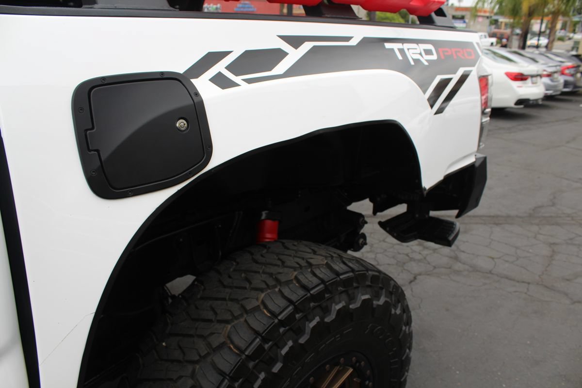 Used 2018 Toyota Tacoma TRD Pro AWD/4WD image 25