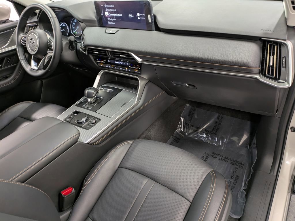 Certified 2025 MAZDA CX-90 3.3 Turbo w/ Preferred Package image 31