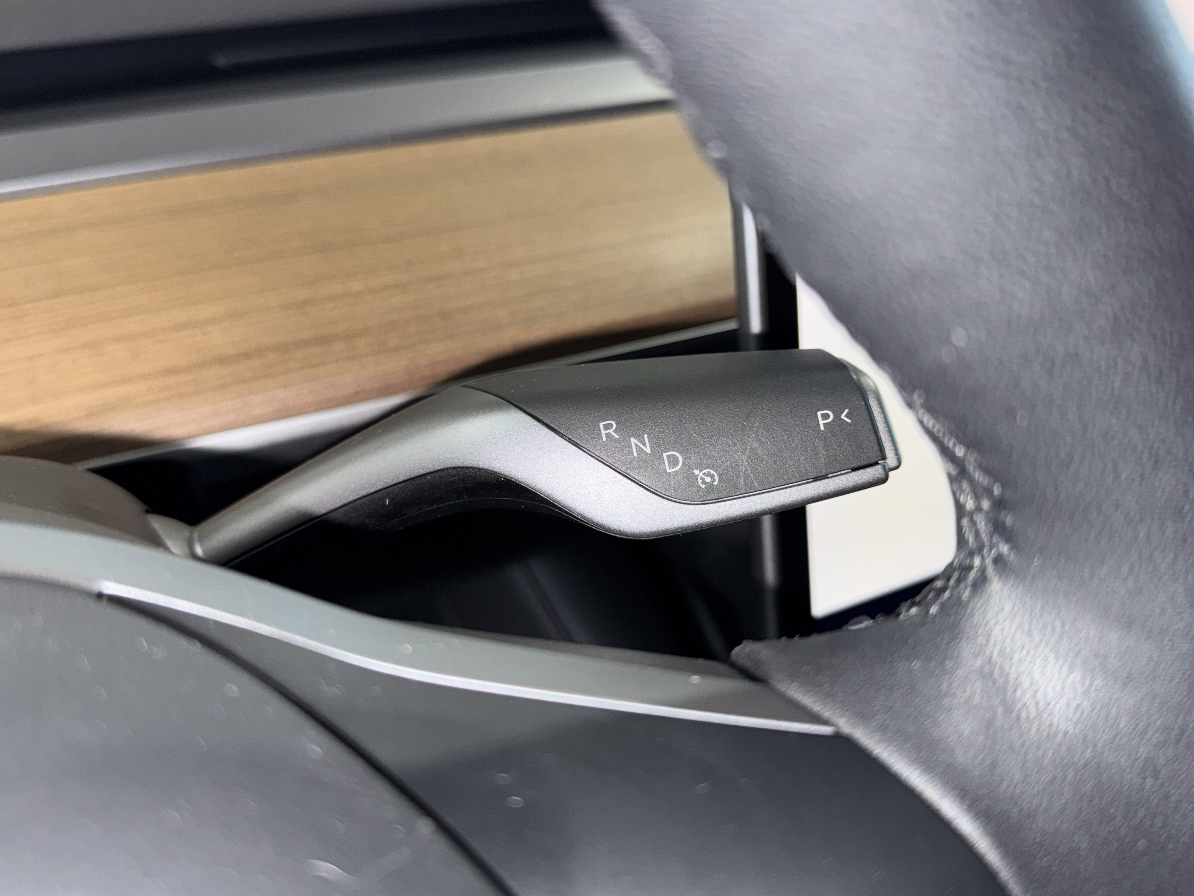 Used 2022 Tesla Model Y Long Range image 24