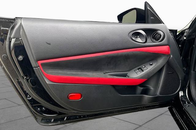 Certified 2024 Nissan Z Performance w/ Floor Mat Package RWD image 19