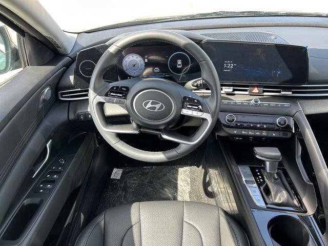 New 2026 Hyundai Elantra Limited FWD image 13