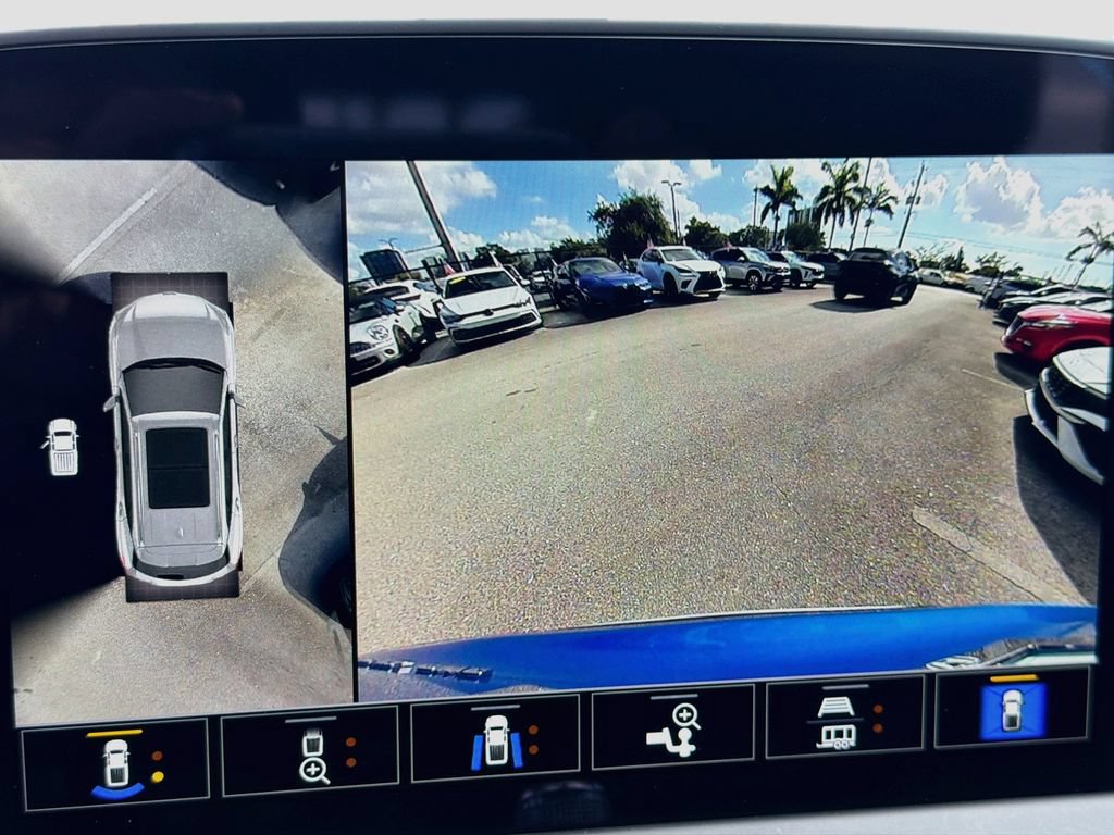 Used 2024 Chevrolet Blazer LT w/ Sound & Technology Package AWD/4WD image 14