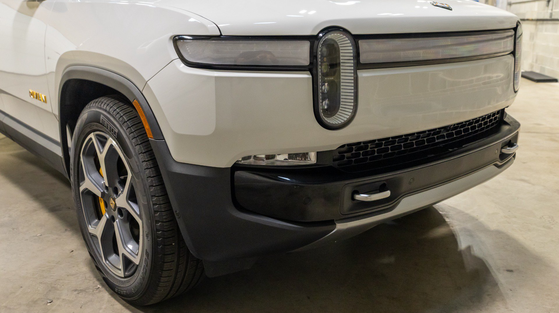 Used 2022 Rivian R1T Adventure AWD/4WD image 16