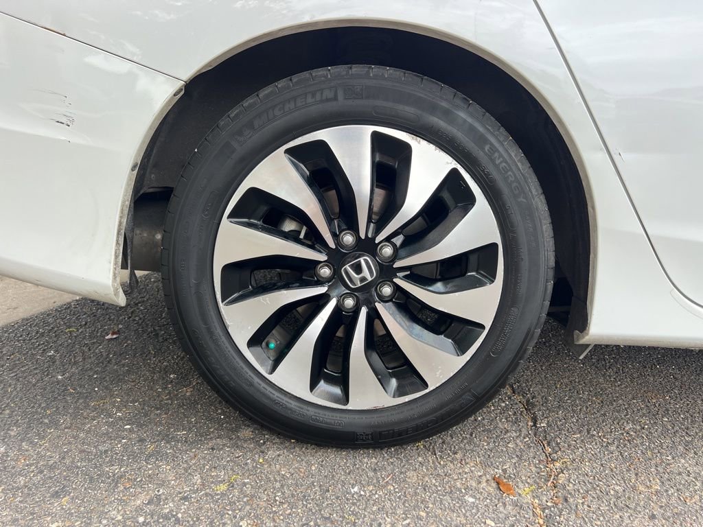 Used 2015 Honda Accord Touring image 9