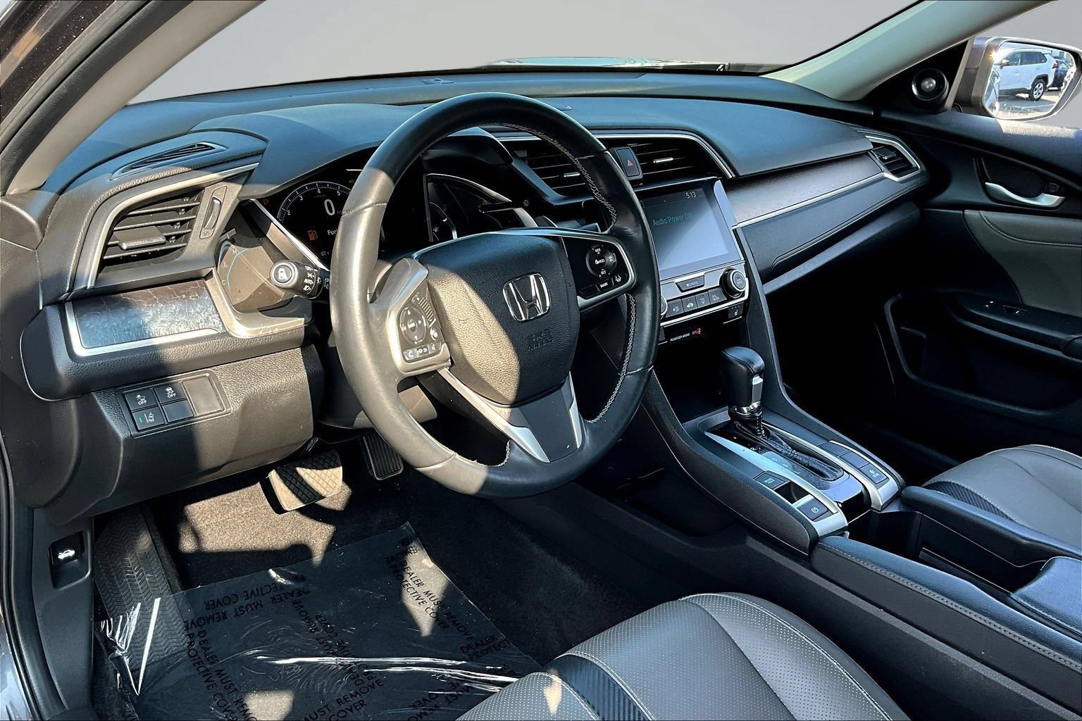 Used 2018 Honda Civic Touring image 17