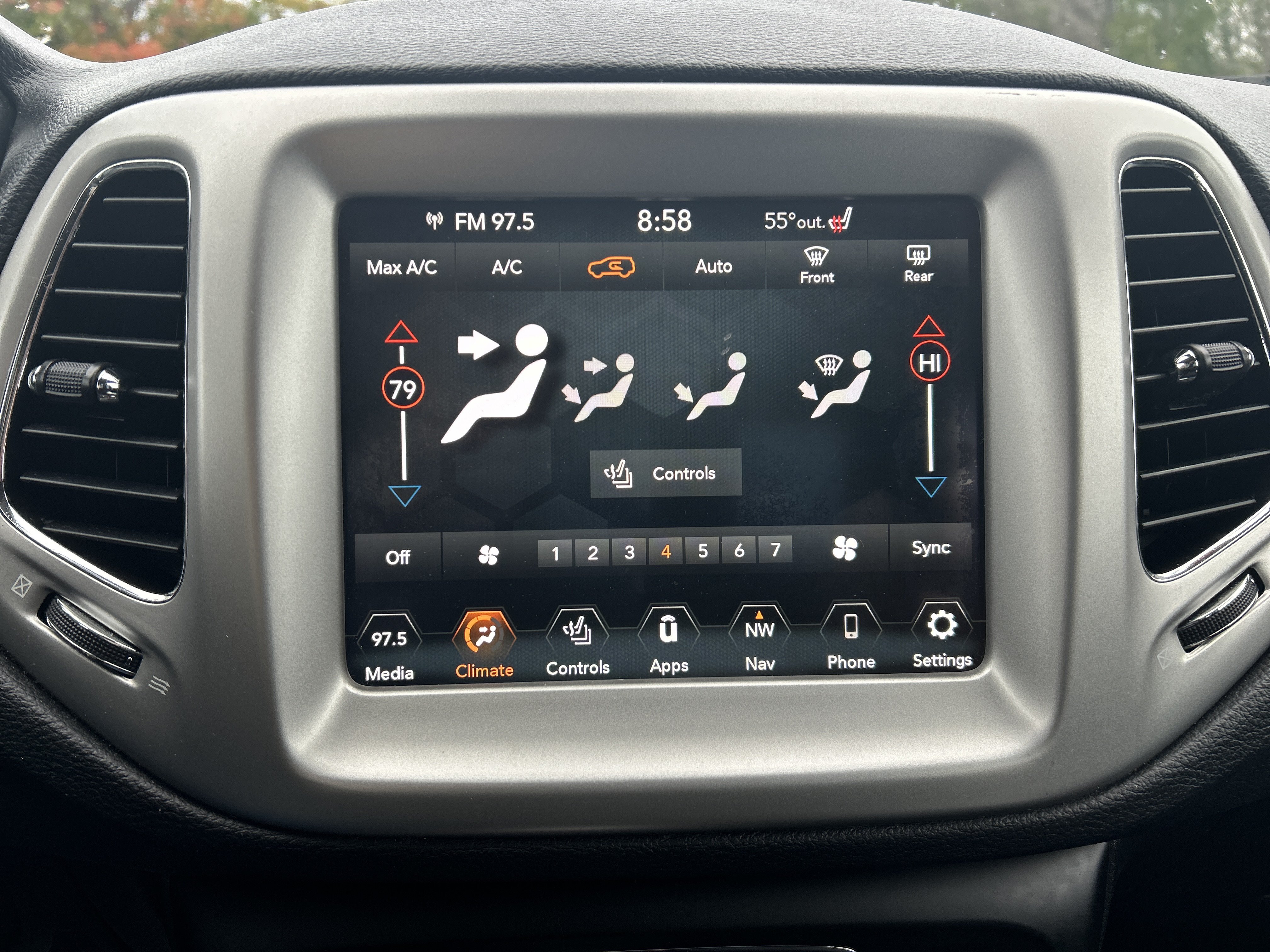 Used 2020 Jeep Compass Sport AWD/4WD image 14