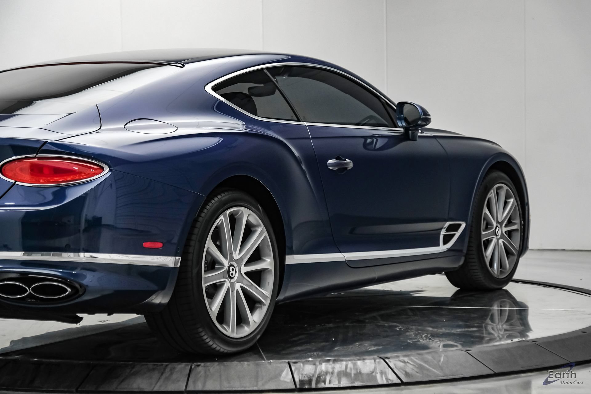 Used 2020 Bentley Continental GT V8 First Edition AWD/4WD image 18