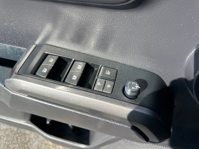 Used 2020 Toyota Tacoma TRD Off-Road AWD/4WD image 12