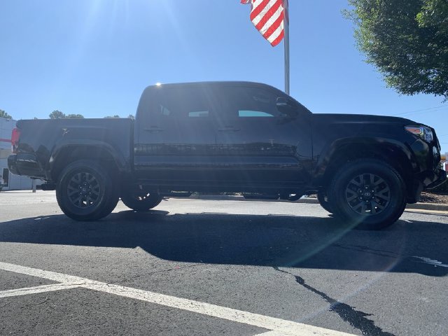 Used 2023 Toyota Tacoma SR5 w/ Technology Package AWD/4WD image 9