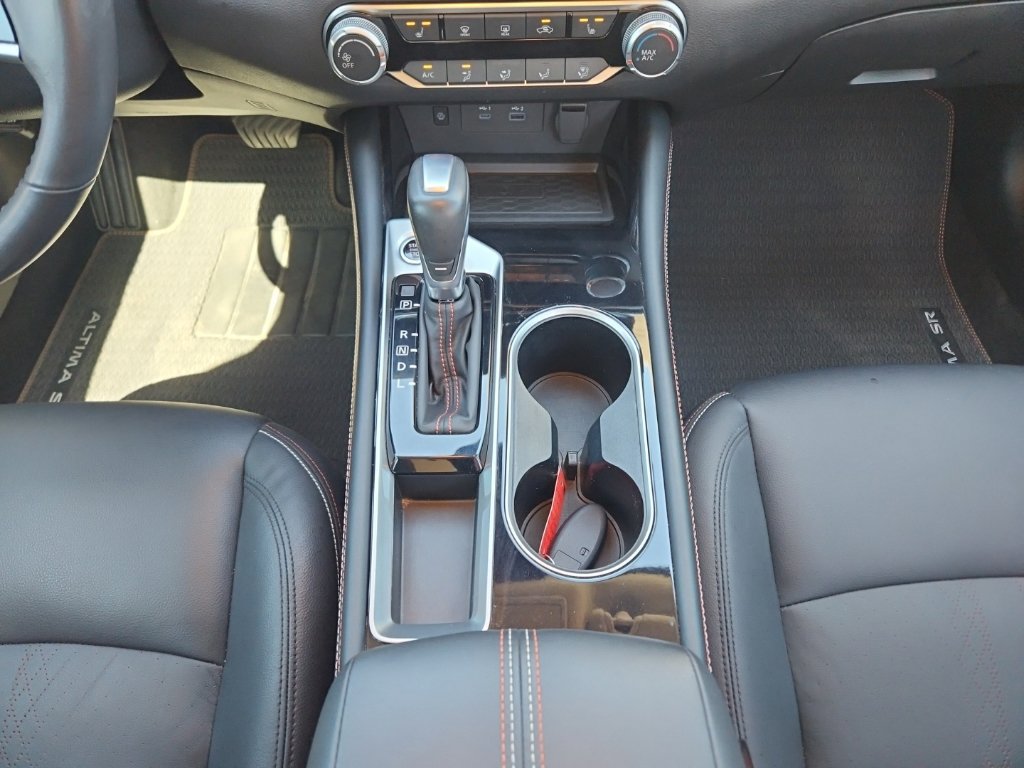 Used 2023 Nissan Altima 2.5 SR w/ SR Premium Package FWD image 32