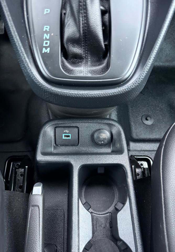 Used 2022 Ford Transit Connect XL image 25