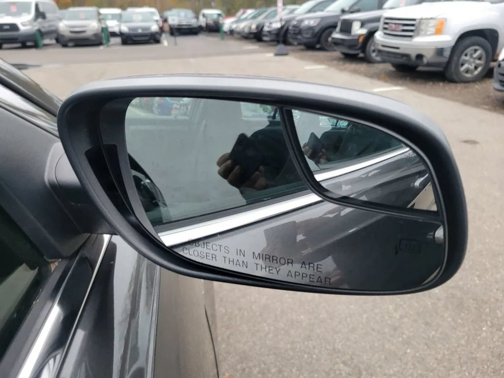 Used 2017 Ford Taurus SEL AWD/4WD image 25