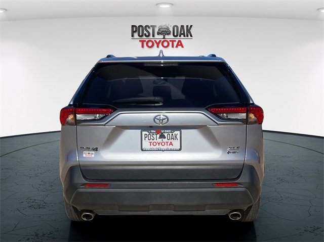 Used 2025 Toyota RAV4 XLE image 6