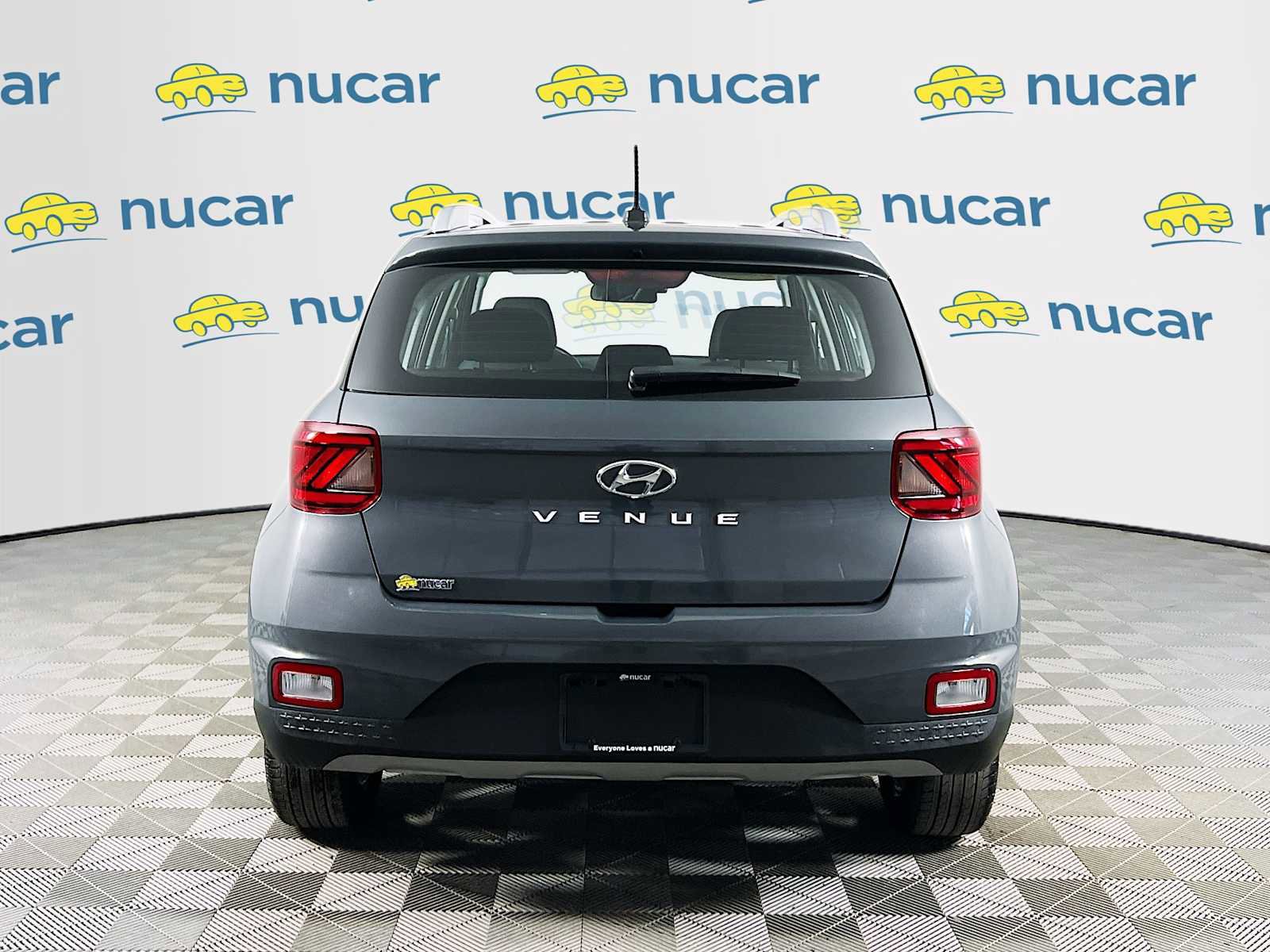 Certified 2025 Hyundai Venue SEL image 6