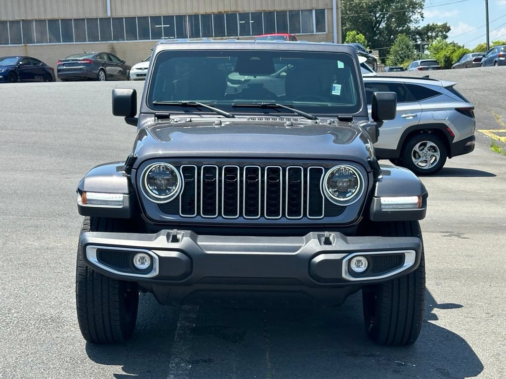 Used 2025 Jeep Wrangler Unlimited Sahara AWD/4WD image 11