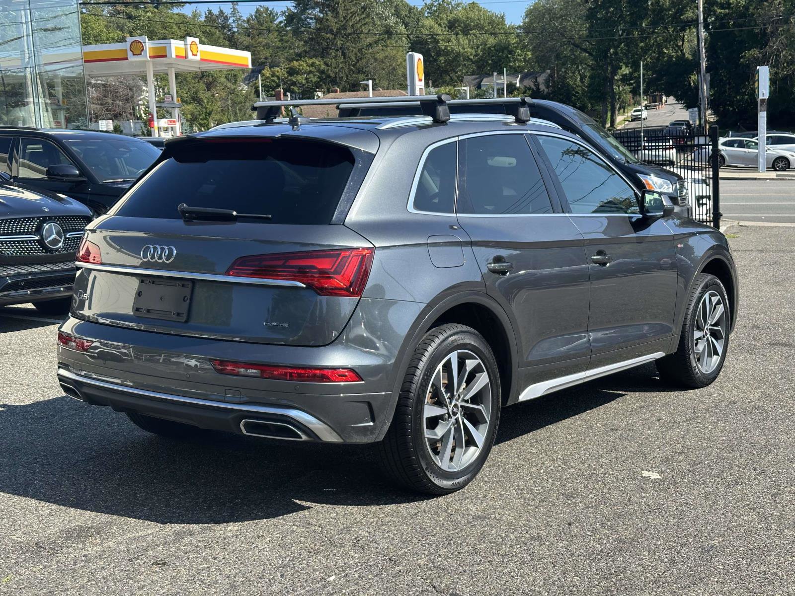 Used 2023 Audi Q5 2.0T Premium Plus AWD/4WD image 3