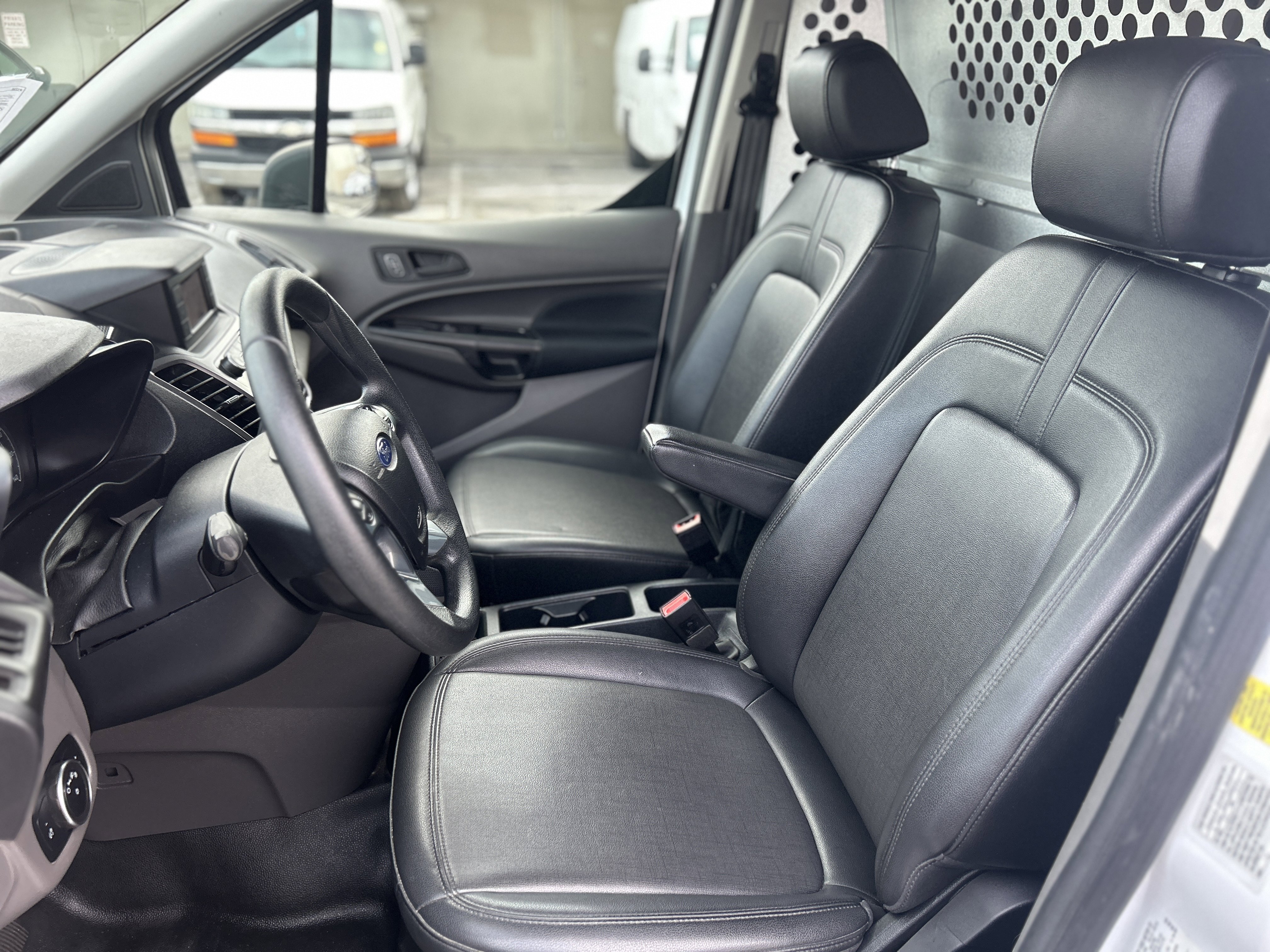 Used 2022 Ford Transit Connect XL image 19