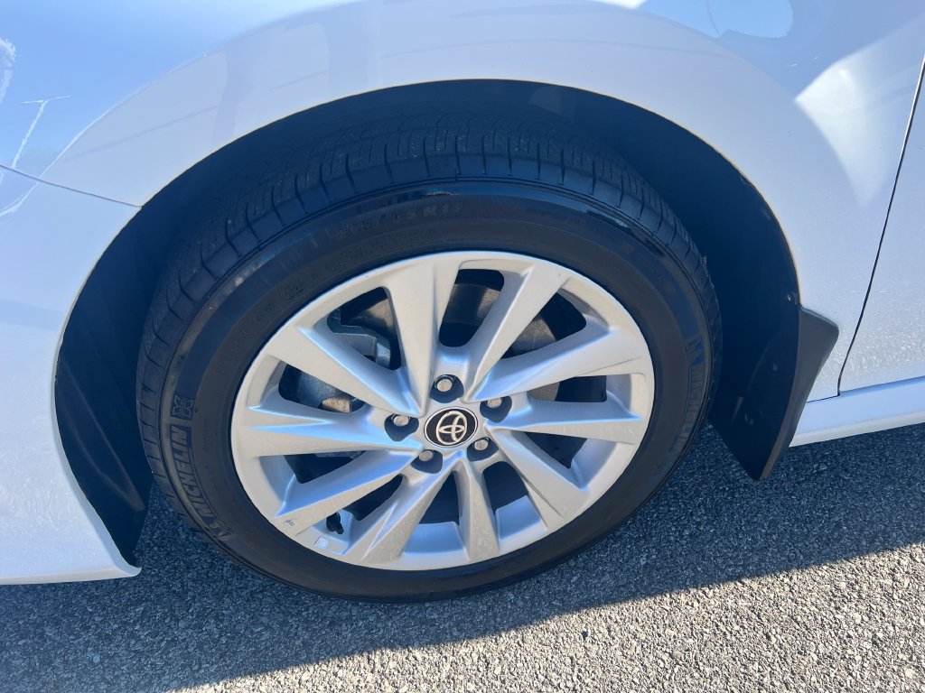 Used 2024 Toyota Camry LE AWD/4WD image 14