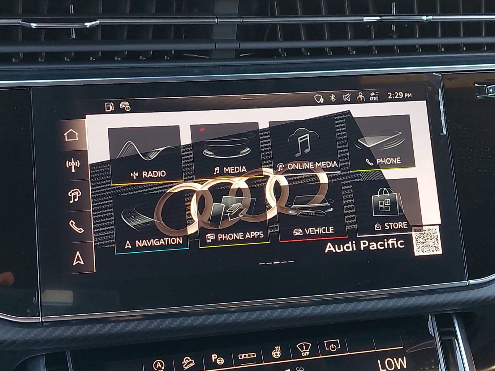 New 2026 Audi SQ8 Prestige image 23