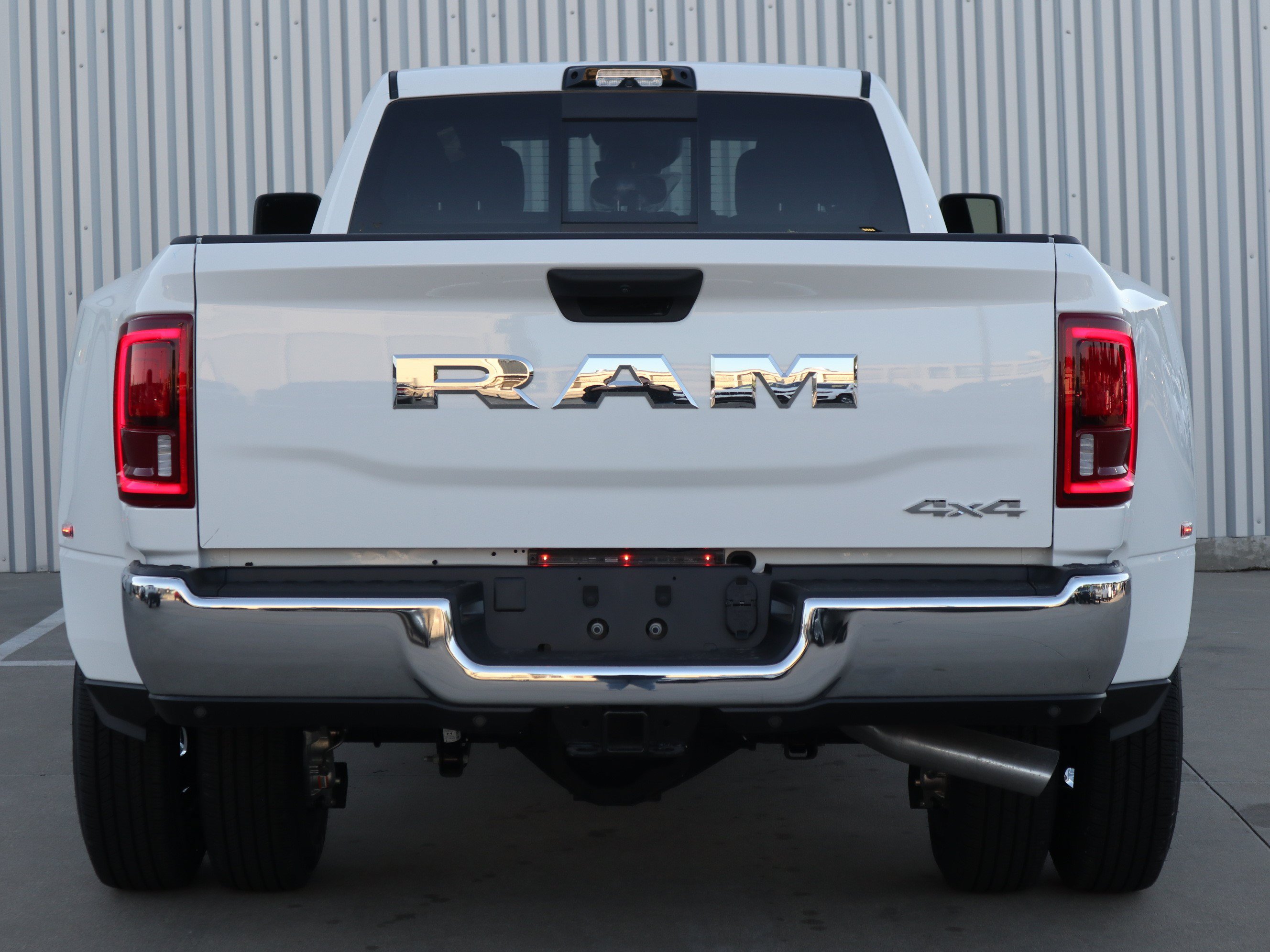 New 2026 RAM 3500 Tradesman AWD/4WD image 7