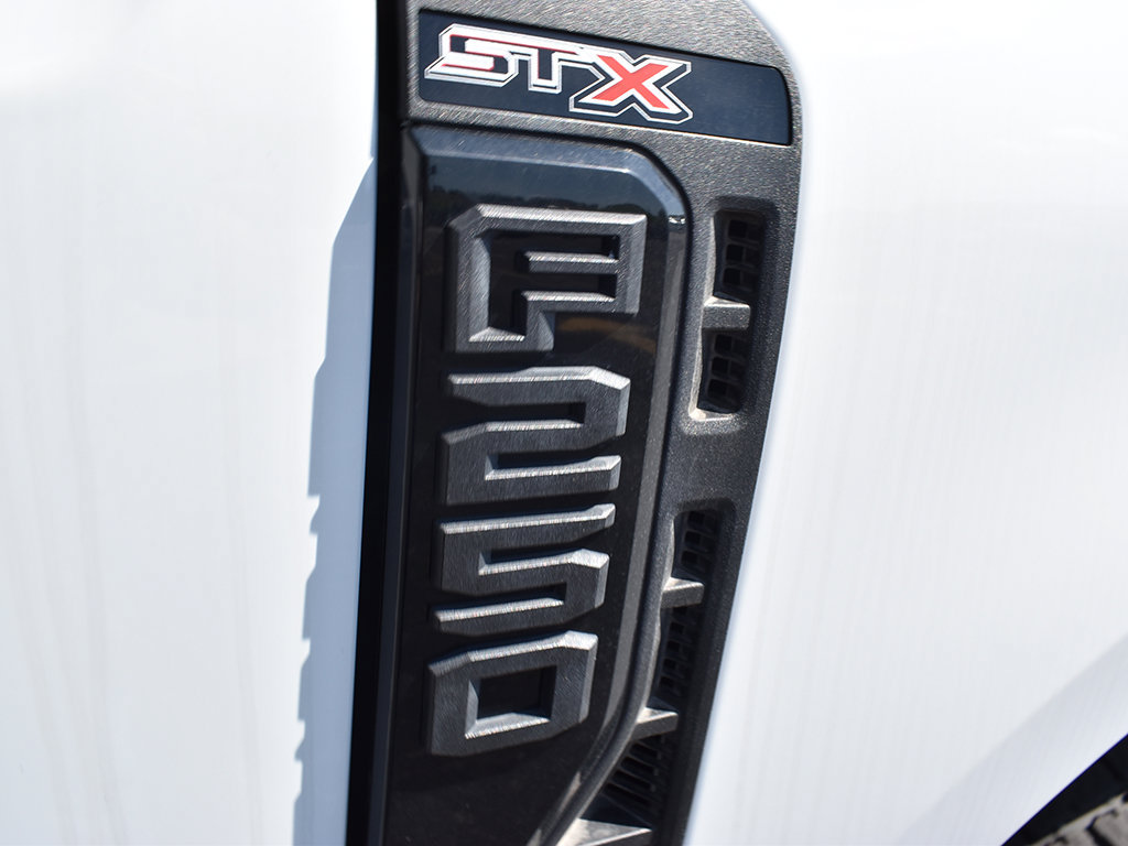 Used 2023 Ford F250 XL w/ STX Appearance Package AWD/4WD image 14