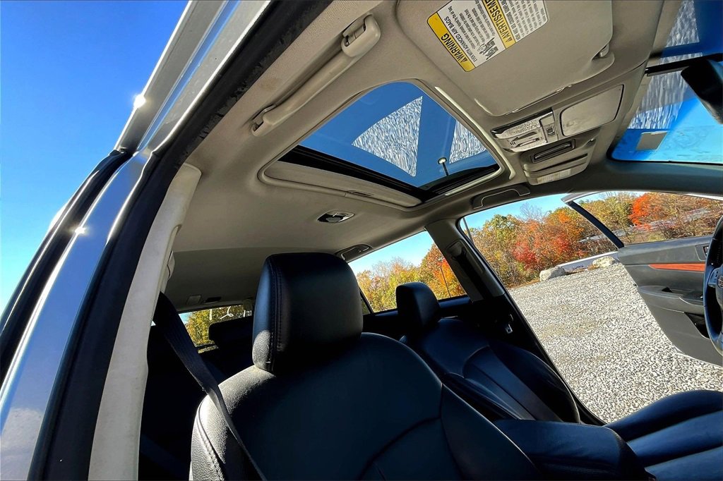 Used 2013 Subaru Outback 2.5i Limited w/ Moonroof Pkg image 18