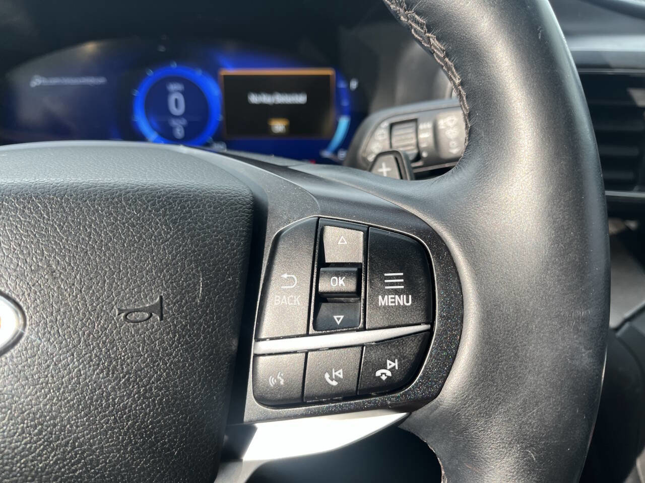 Used 2020 Ford Explorer Platinum image 16