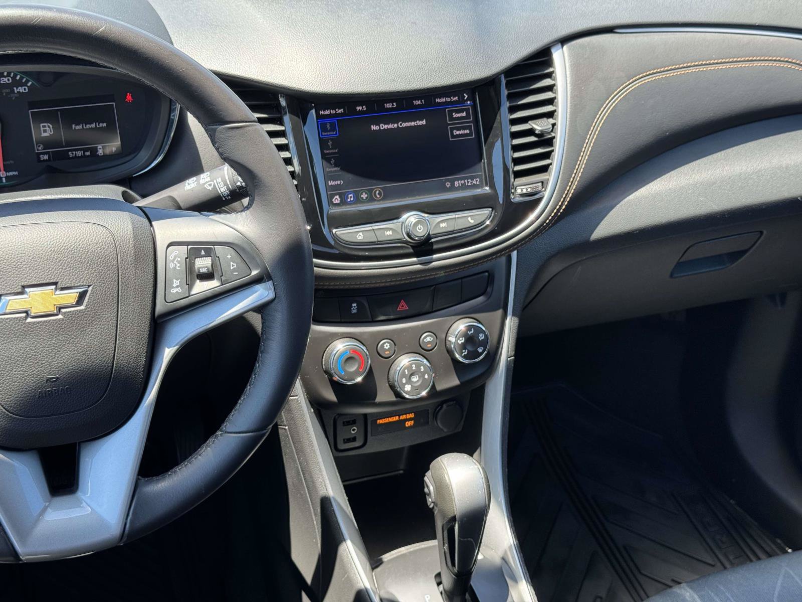 Used 2022 Chevrolet Trax LT w/ Redline Edition AWD/4WD image 3
