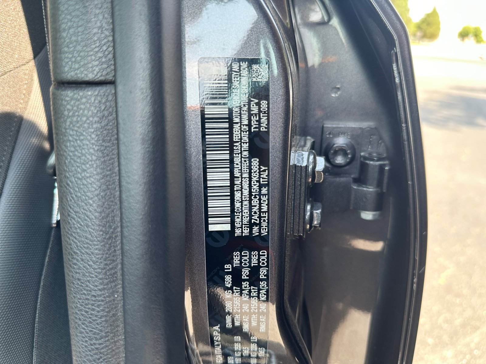 Used 2019 Jeep Renegade Trailhawk w/ Cold Weather Group II AWD/4WD image 34