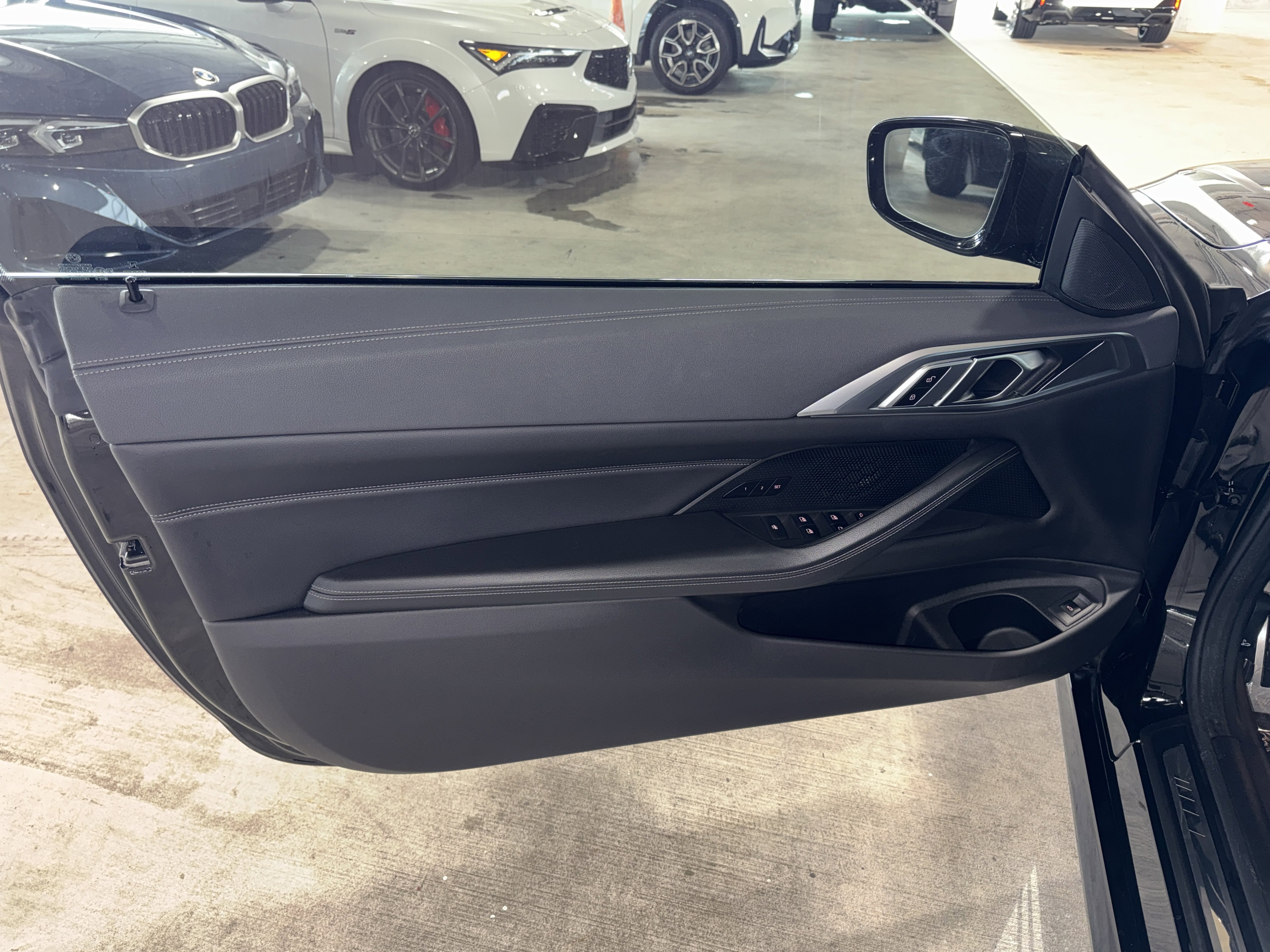 Used 2023 BMW 440i xDrive Convertible w/ M Carbon Exterior Package AWD/4WD image 13