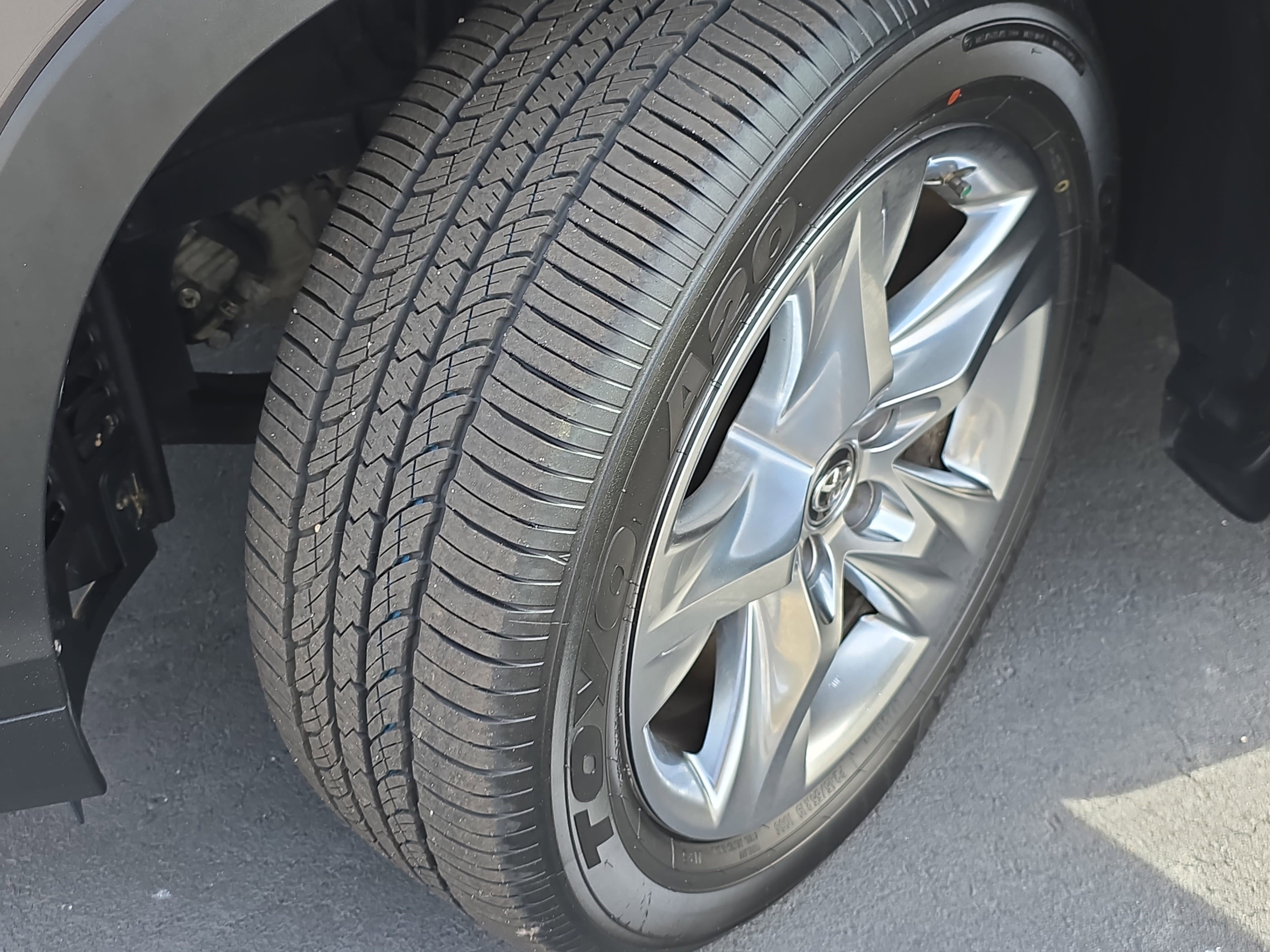 Used 2017 Toyota Highlander Limited image 34