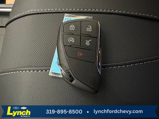New 2027 Chevrolet Traverse Z71 w/ Enhanced Driving Package AWD/4WD image 16
