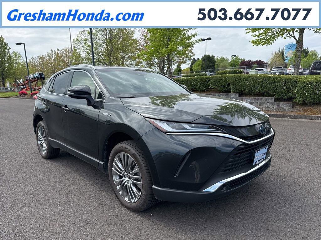 Used 2021 Toyota Venza XLE w/ Carpet Mat Package (TMS)