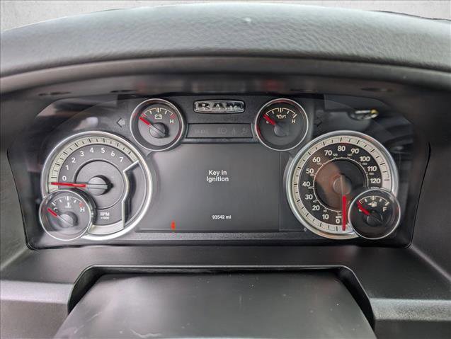 Used 2019 RAM 1500 Classic SLT w/ Luxury Group image 10